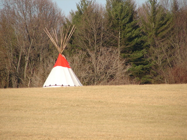 indiánské teepee